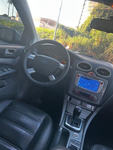 FORD Focus Hatch 2.0 16V 4P GHIA AUTOMTICO, Foto 13