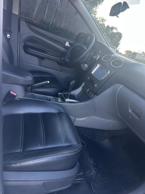 FORD Focus Hatch 2.0 16V 4P GHIA AUTOMTICO, Foto 15