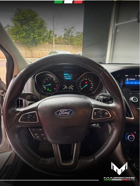 FORD Focus Hatch 2.0 16V 4P FLEX SE PLUS POWERSHIFT AUTOMTICO, Foto 5