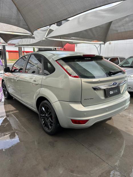 FORD Focus Hatch 2.0 16V 4P GHIA FLEX, Foto 5