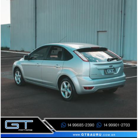FORD Focus Hatch 2.0 16V 4P GLX, Foto 4