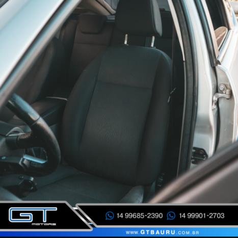 FORD Focus Hatch 2.0 16V 4P GLX, Foto 10