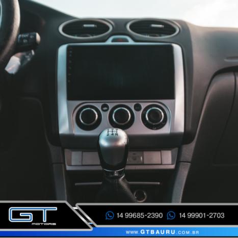 FORD Focus Hatch 2.0 16V 4P GLX, Foto 11