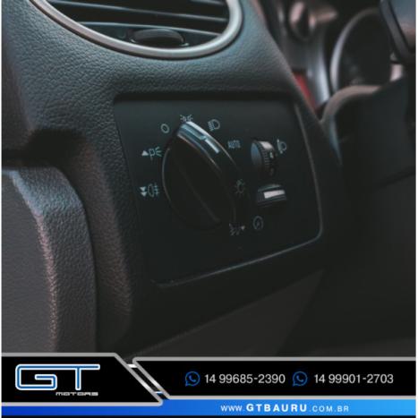 FORD Focus Hatch 2.0 16V 4P GLX, Foto 12