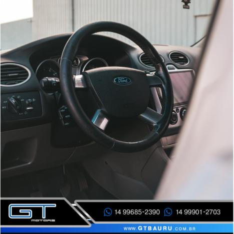 FORD Focus Hatch 2.0 16V 4P GLX, Foto 13