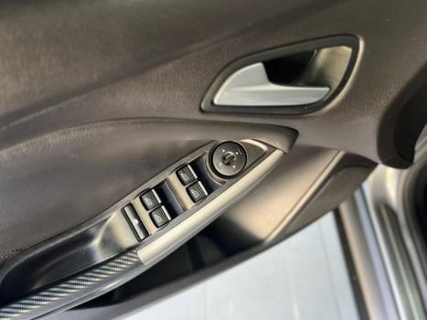 FORD Focus Hatch 2.0 16V 4P FLEX SE PLUS POWERSHIFT AUTOMTICO, Foto 6