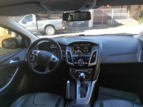 FORD Focus Hatch 2.0 16V 4P FLEX TITANIUM POWERSHIFT AUTOMTICO, Foto 4
