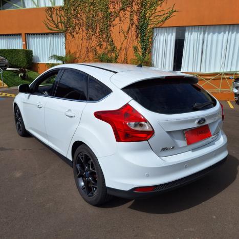 FORD Focus Hatch 2.0 16V 4P FLEX TITANIUM AUTOMTICO, Foto 4