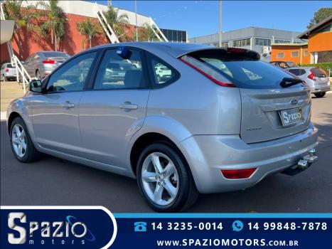FORD Focus Hatch 2.0 16V 4P GLX, Foto 4