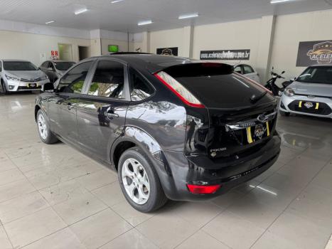 FORD Focus Hatch 2.0 16V 4P TITANIUM PLUS FLEX, Foto 2