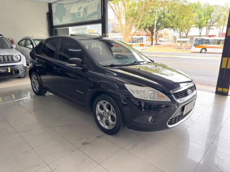FORD Focus Hatch 2.0 16V 4P TITANIUM PLUS FLEX, Foto 3