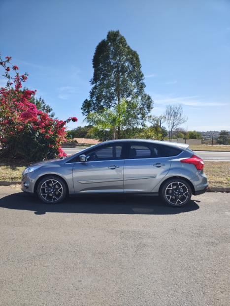 FORD Focus Hatch 2.0 16V 4P FLEX TITANIUM POWERSHIFT AUTOMTICO, Foto 4