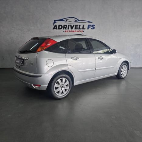 FORD Focus Hatch 2.0 16V 4P GHIA AUTOMTICO, Foto 4