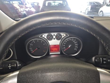 FORD Focus Hatch 2.0 16V 4P FLEX AUTOMTICO, Foto 9