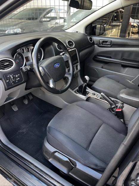 FORD Focus Hatch , Foto 6