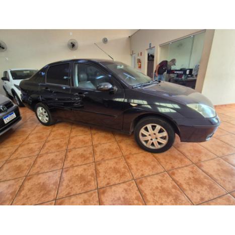 FORD Focus Sedan 1.6 4P GL FLEX, Foto 6