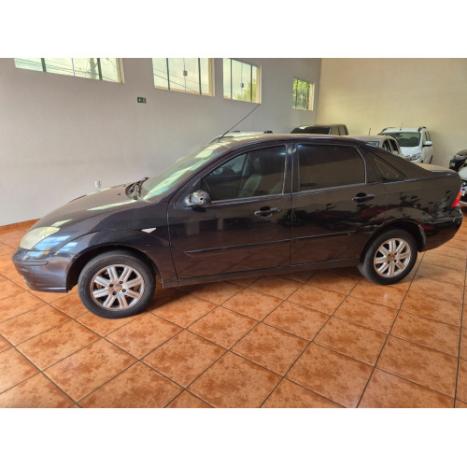 FORD Focus Sedan 1.6 4P GL FLEX, Foto 9
