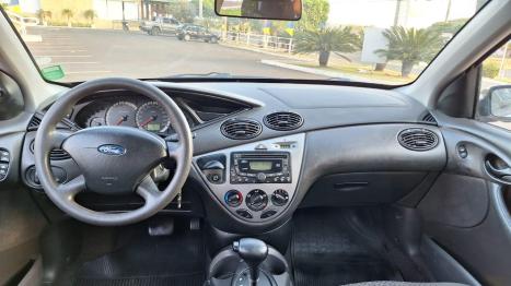 FORD Focus Sedan 2.0 16V 4P GLX AUTOMTICO, Foto 4