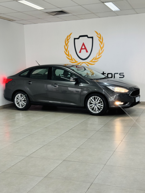 FORD Focus Sedan 2.0 16V 4P FLEX SE POWERSHIFT AUTOMTICO, Foto 2