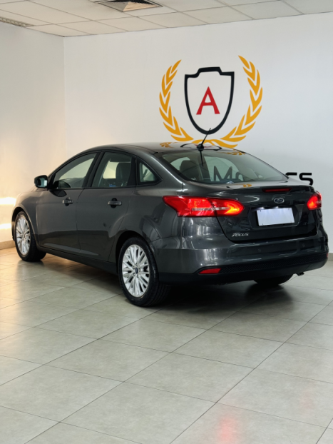 FORD Focus Sedan 2.0 16V 4P FLEX SE POWERSHIFT AUTOMTICO, Foto 6