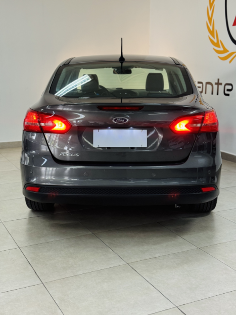 FORD Focus Sedan 2.0 16V 4P FLEX SE POWERSHIFT AUTOMTICO, Foto 8