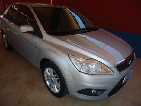 FORD Focus Sedan 2.0 16V 4P GLX FLEX, Foto 2