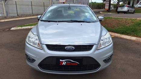 FORD Focus Sedan 2.0 16V 4P GLX FLEX, Foto 2