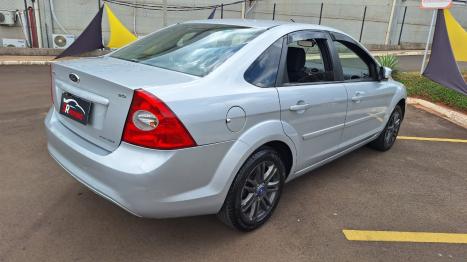 FORD Focus Sedan 2.0 16V 4P GLX FLEX, Foto 4