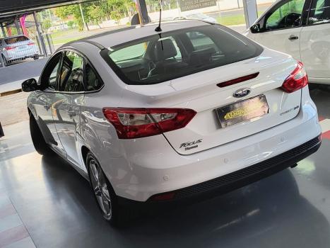 FORD Focus Sedan 2.0 16V 4P FLEX SE POWERSHIFT AUTOMTICO, Foto 6