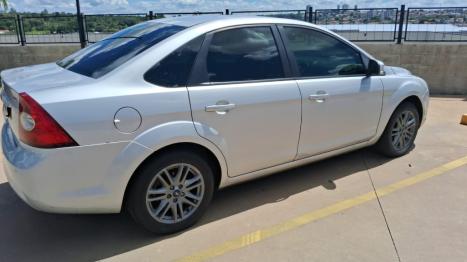 FORD Focus Sedan 2.0 16V 4P, Foto 4