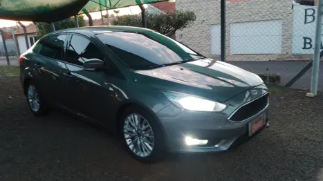 FORD Focus Sedan 2.0 16V 4P FLEX SE FASTBACK POWERSHIFT AUTOMTICO, Foto 3