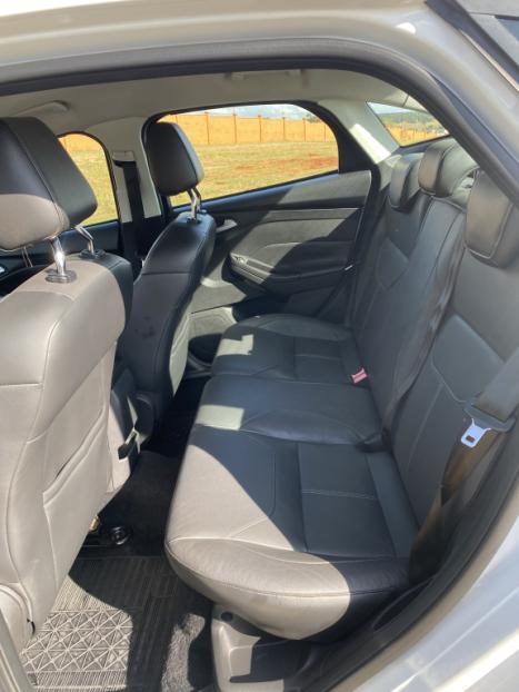 FORD Focus Sedan 2.0 16V 4P FLEX SE POWERSHIFT AUTOMTICO, Foto 9