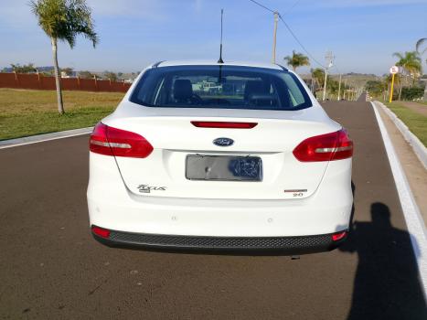 FORD Focus Sedan 2.0 16V 4P FLEX SE PLUS FASTBACK POWERSHIFT AUTOMTICO, Foto 9