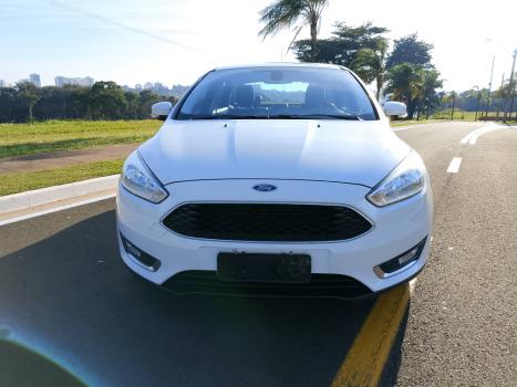 FORD Focus Sedan 2.0 16V 4P FLEX SE PLUS FASTBACK POWERSHIFT AUTOMTICO, Foto 2