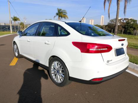 FORD Focus Sedan 2.0 16V 4P FLEX SE PLUS FASTBACK POWERSHIFT AUTOMTICO, Foto 11