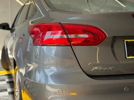 FORD Focus Sedan 2.0 16V 4P FLEX SE PLUS FASTBACK POWERSHIFT AUTOMTICO, Foto 9