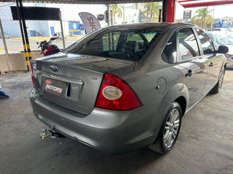 FORD Focus Sedan 2.0 16V 4P GLX FLEX, Foto 3