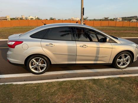 FORD Focus Sedan 2.0 16V 4P FLEX SE POWERSHIFT AUTOMTICO, Foto 3