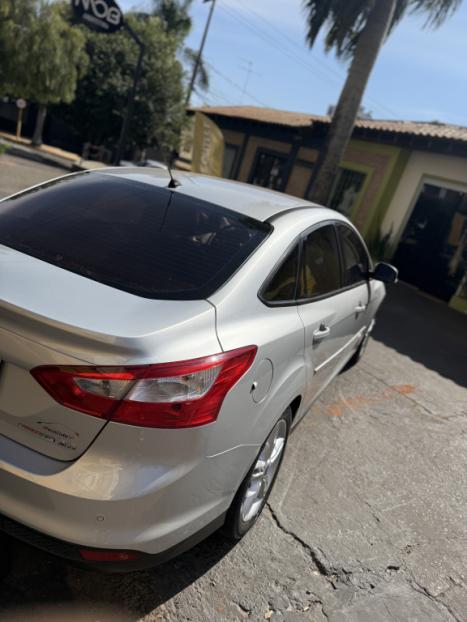 FORD Focus Sedan 2.0 16V 4P FLEX S POWERSHIFT AUTOMTICO, Foto 9