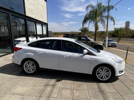 FORD Focus Sedan 2.0 16V 4P FLEX SE PLUS FASTBACK POWERSHIFT AUTOMTICO, Foto 7