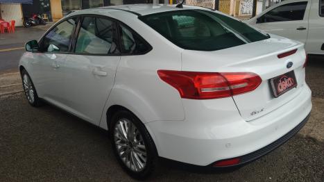 FORD Focus Sedan 2.0 16V 4P FLEX SE PLUS FASTBACK POWERSHIFT AUTOMTICO, Foto 7