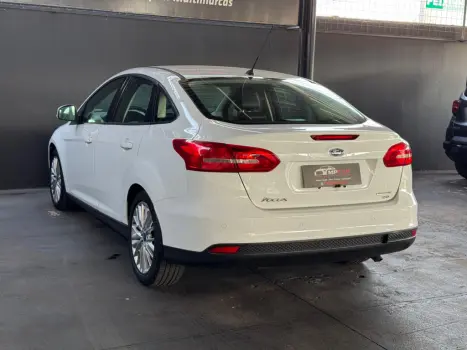 FORD Focus Sedan 2.0 16V 4P FLEX SE POWERSHIFT AUTOMTICO, Foto 4