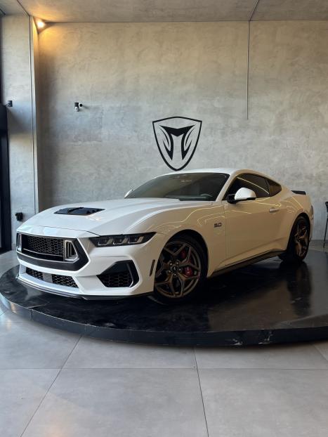 FORD Mustang 5.0 V8 32V COUP GT PERFORMANCE AUTOMTICO, Foto 1