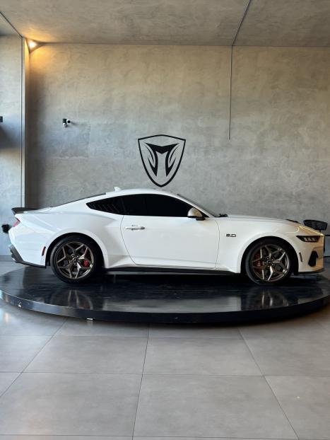 FORD Mustang 5.0 V8 32V COUP GT PERFORMANCE AUTOMTICO, Foto 5