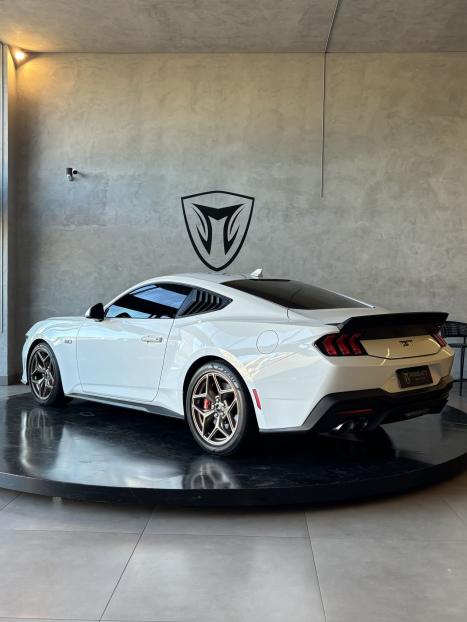 FORD Mustang 5.0 V8 32V COUP GT PERFORMANCE AUTOMTICO, Foto 7