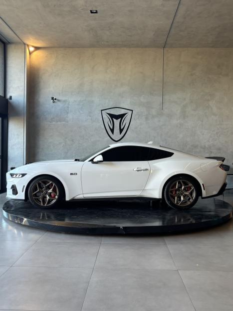 FORD Mustang 5.0 V8 32V COUP GT PERFORMANCE AUTOMTICO, Foto 8