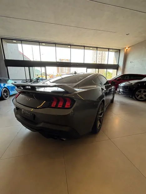 FORD Mustang 5.0 V8 32V COUP GT PERFORMANCE AUTOMTICO, Foto 4