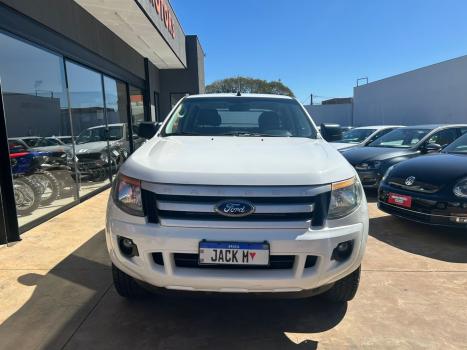 FORD Ranger 2.2 16V XLS DIESEL 4X4 CABINE DUPLA, Foto 2
