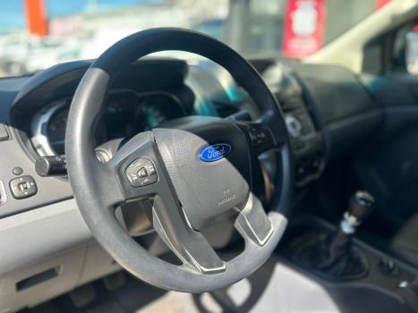 FORD Ranger 2.2 16V XLS DIESEL 4X4 CABINE DUPLA, Foto 10