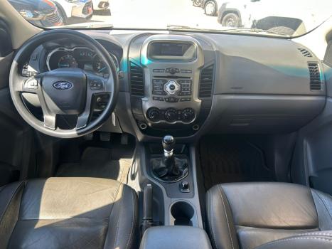 FORD Ranger 2.2 16V XLS DIESEL 4X4 CABINE DUPLA, Foto 12